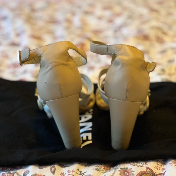 CHANEL
Beige/Black Leather Open-Toe Buckle Sandals - Picture 3 of 5